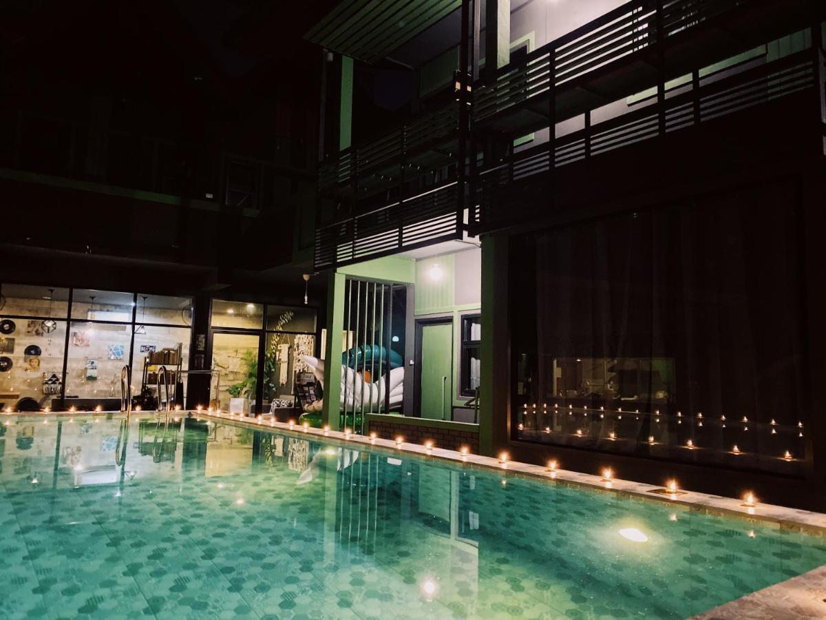 Chiangmai Moli Inn (Adults Only) Csiangmaj Kültér fotó