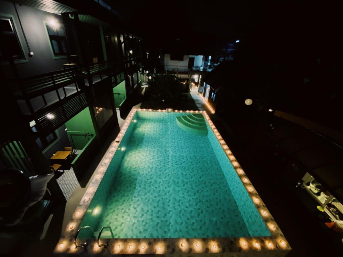 Chiangmai Moli Inn (Adults Only) Csiangmaj Kültér fotó