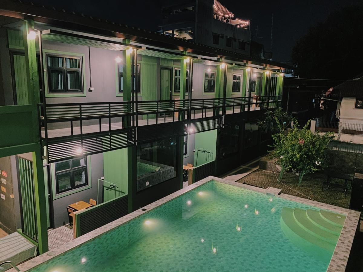 Chiangmai Moli Inn (Adults Only) Csiangmaj Kültér fotó